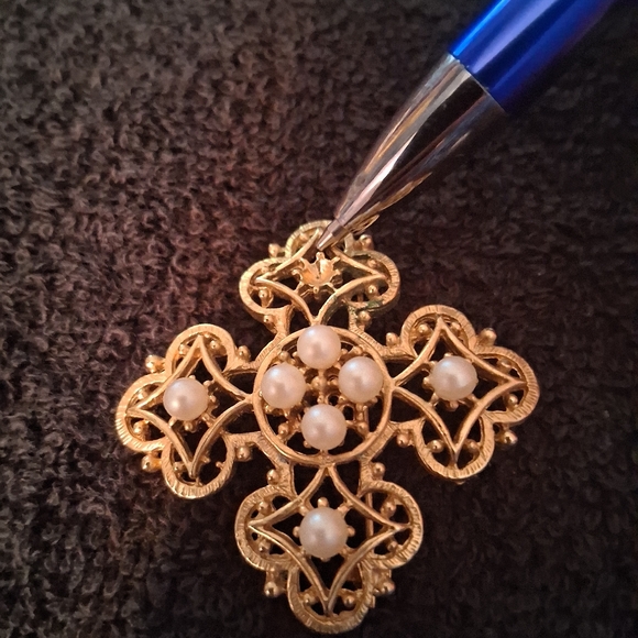 Brooch - Picture 5 of 5